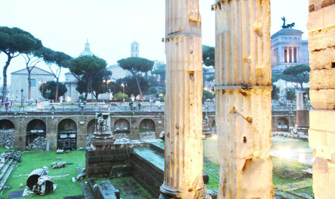 Roma Center Fori Imperiali Raffy'S Charming Suite Zewnętrze zdjęcie