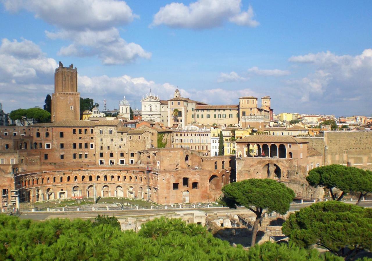 Roma Center Fori Imperiali Raffy'S Charming Suite Zewnętrze zdjęcie