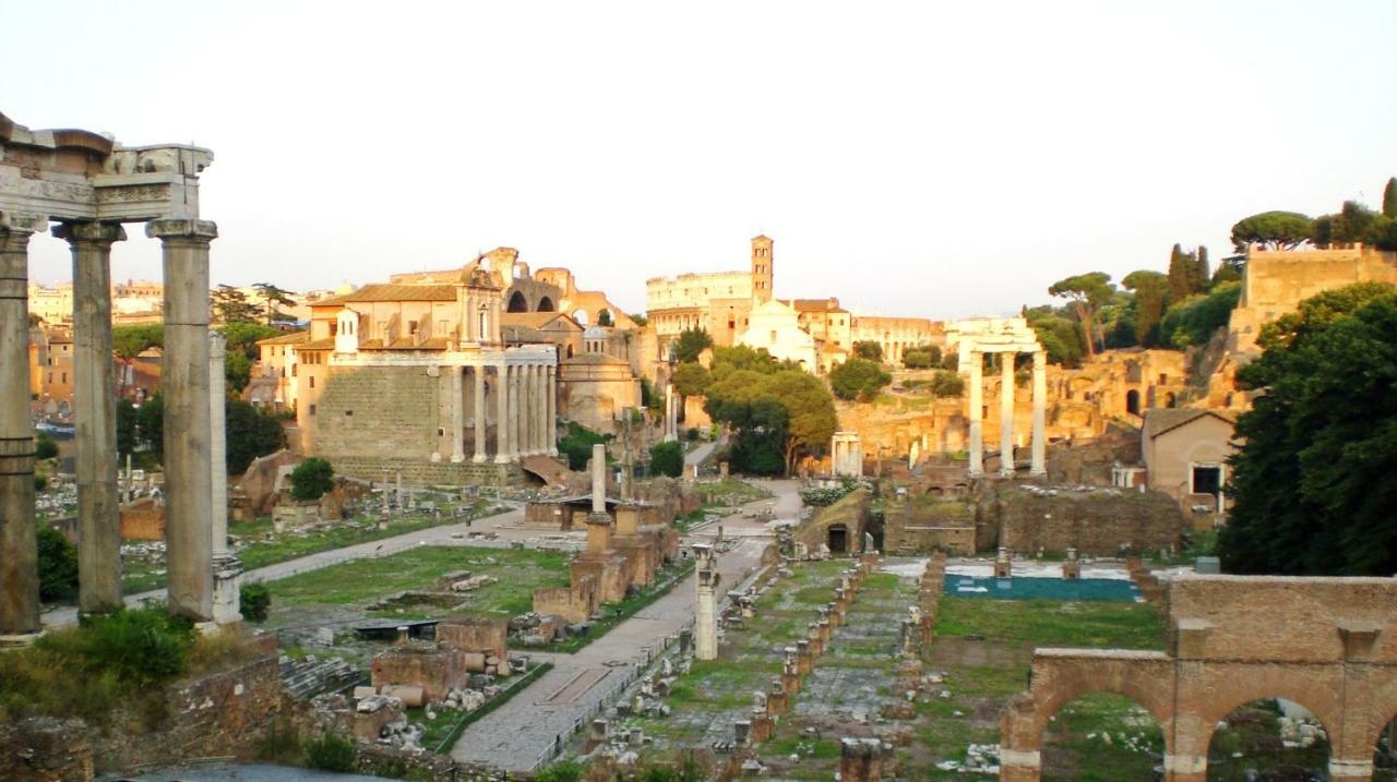 Roma Center Fori Imperiali Raffy'S Charming Suite Zewnętrze zdjęcie